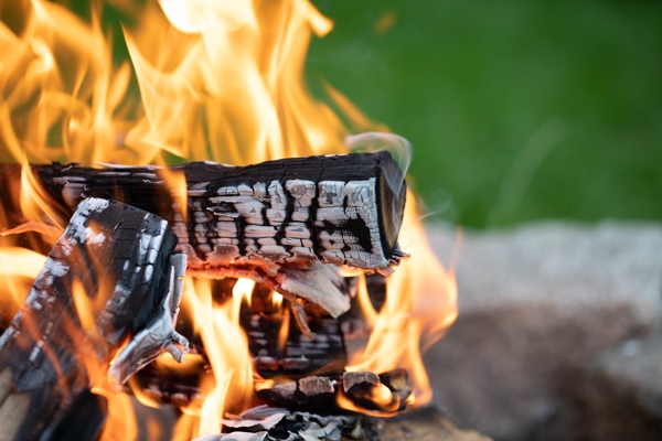 Feuerstelle naturstein