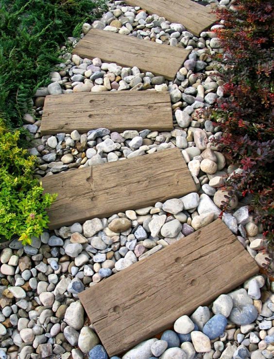 Gartenwege aus holz