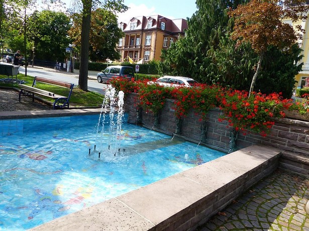 Mosaikbrunnen selber bauen