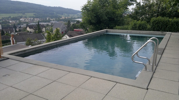 Pool aus beton
