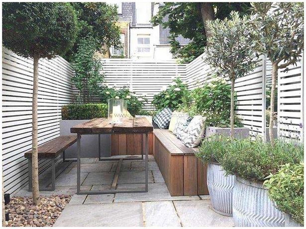 Vorgarten mit terrasse