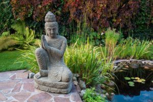 Gartengestaltung mit buddha
