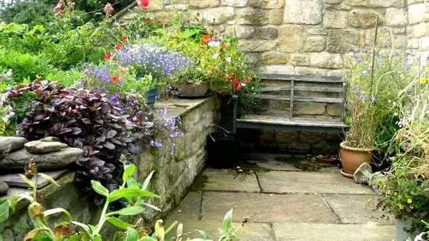 englische-gartengestaltung-fur-kleine-raume-79_7-16 Englische Gartengestaltung für kleine Räume