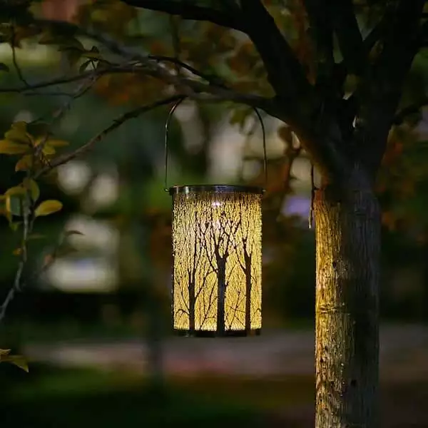 hangende-laternen-fur-baume-im-freien-25_3-12 Hängende Laternen für Bäume im Freien