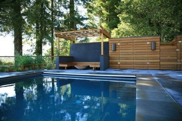 Gartenmauer modern gestaltet