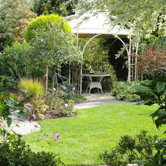 Romantische sitzecken im garten