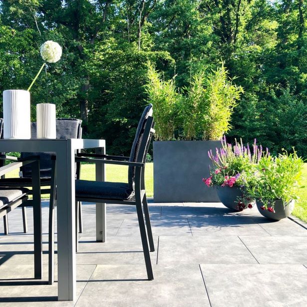 Beton terrasse verschönern