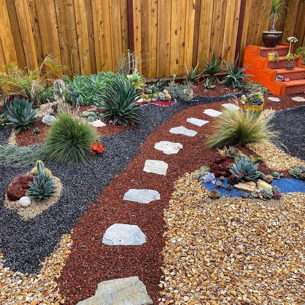 kleine-hof-landschaftsbau-ideen-bilder-79_16 Small yard landscaping ideas pictures