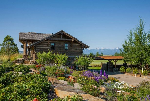 mountain-home-landschaftsbau-ideen-64_17 Mountain home landscaping ideas