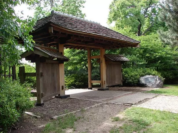 eingang-zum-japanischen-garten-54_5-6 Eingang zum japanischen Garten