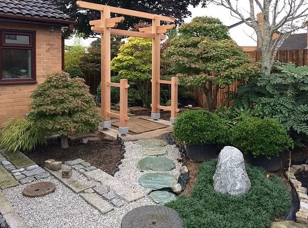 eingang-zum-japanischen-garten-54_6-7 Eingang zum japanischen Garten