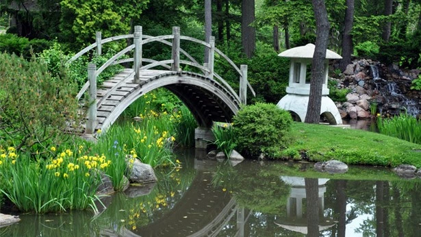 gartenbrucken-im-japanischen-stil-83_10-2 Gartenbrücken im japanischen Stil
