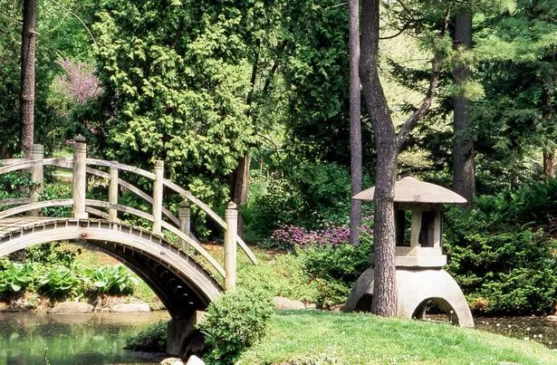 gartenbrucken-im-japanischen-stil-83_8-17 Gartenbrücken im japanischen Stil
