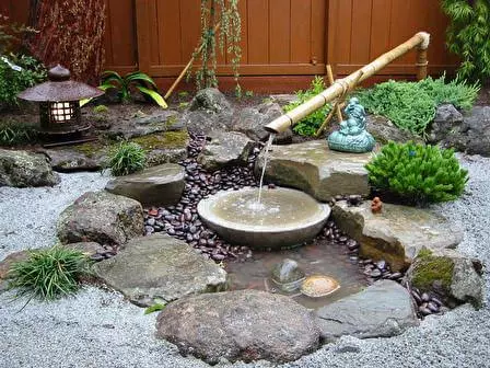 kleiner-japanischer-steingarten-79_14-6 Kleiner japanischer Steingarten