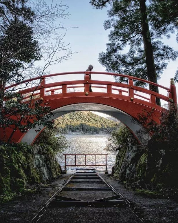 traditionelle-japanische-brucke-72_14-6 Traditionelle japanische Brücke